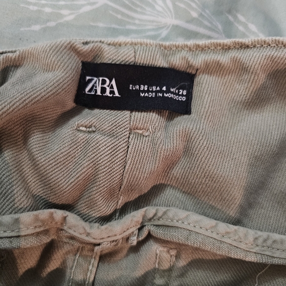 Zara Women's Green Paperbag Bermuda Shorts Size 4 With Tie Belt - Picture 9 of 11